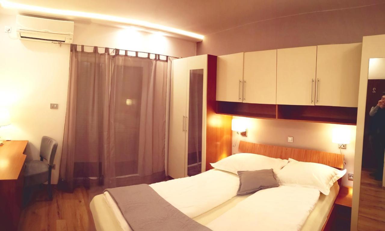 Apartments Melita Supetarska Draga Extérieur photo